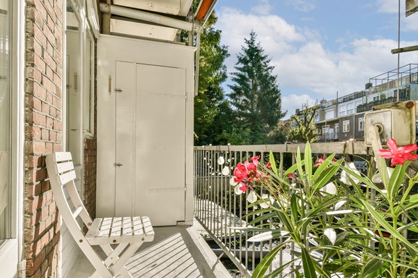 Photo - Under offer: Postjeskade 43-1, 1058 DG Amsterdam